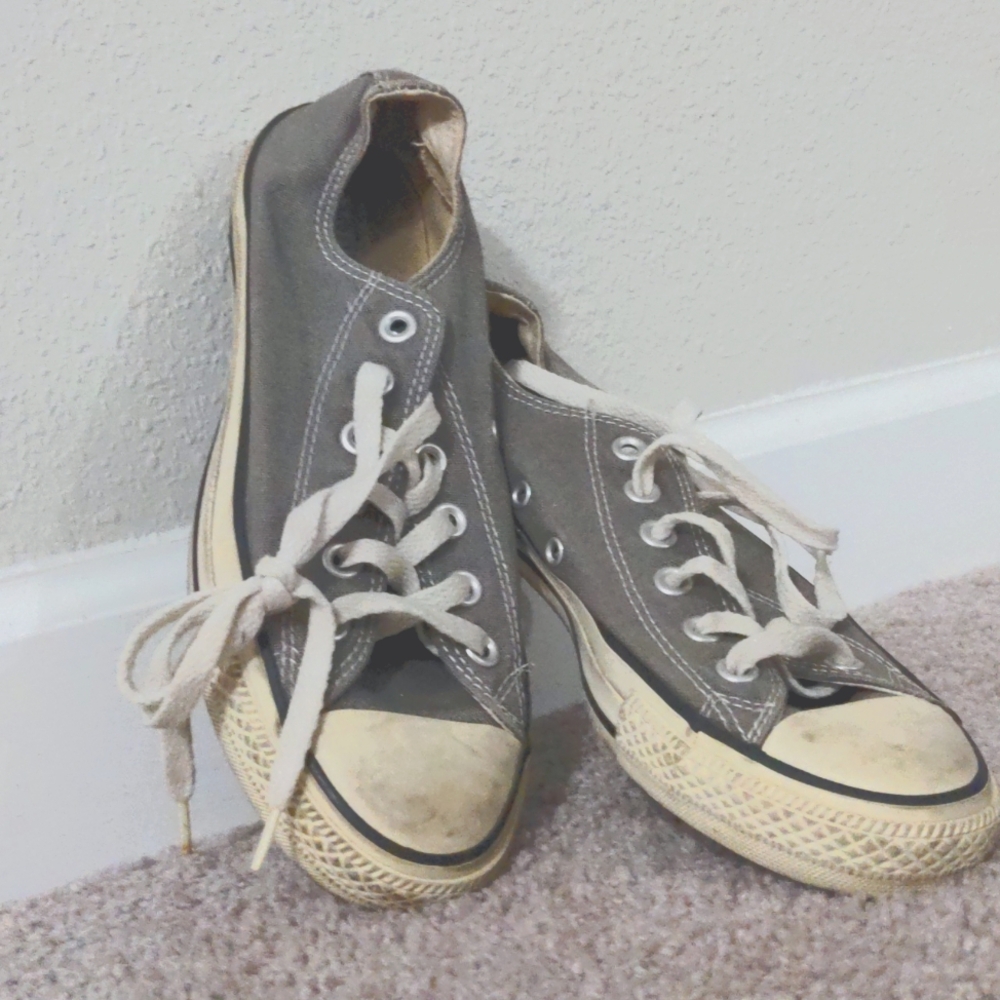 🩶Grey Converse🩶 Low Top Sneakers PreLoved Gray Chucks All Star 7 Chuck Taylor
